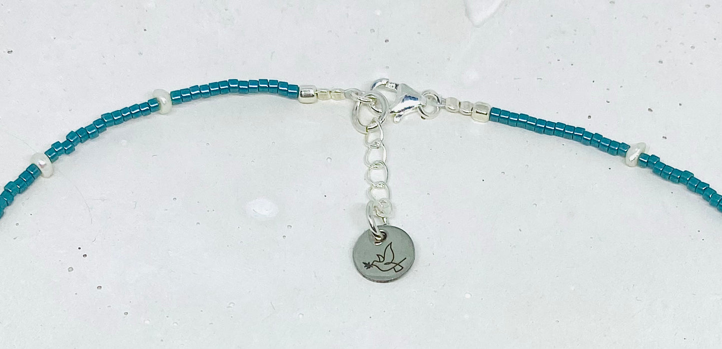 HOLIDAY TIME CHOKER