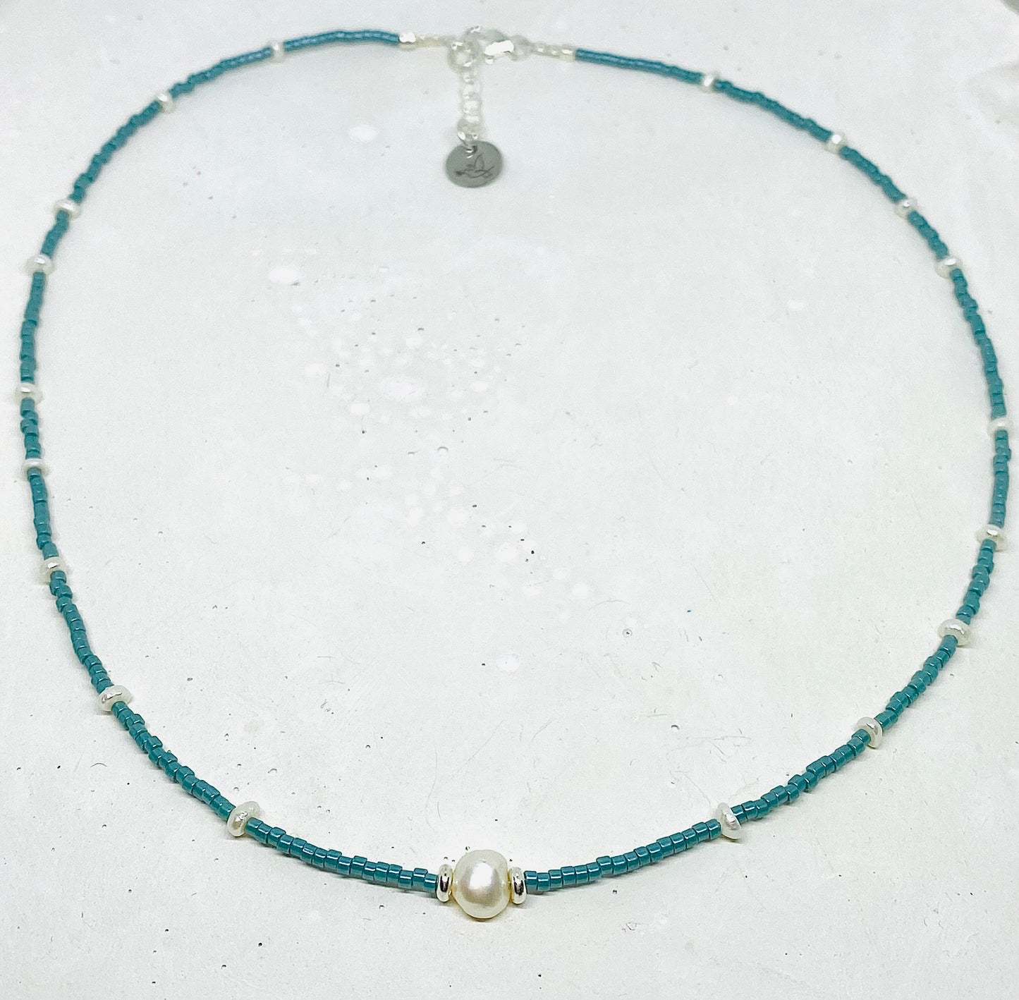 HOLIDAY TIME CHOKER